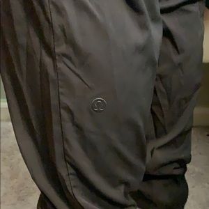 Lululemon size 32-34 jogger pants men’s